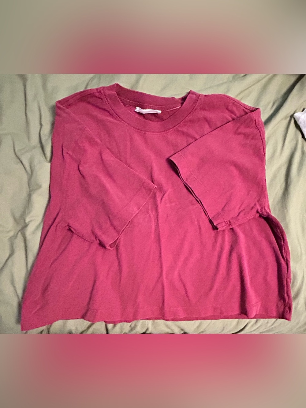 Cotton On Short Sleeve Crewneck cropped Tee in Raspberry